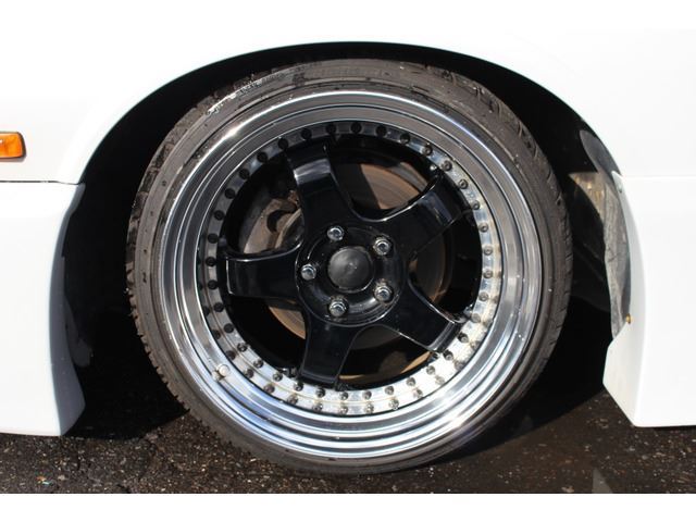 صورة مصغرة 20 لـ 1993 Nissan CIMA