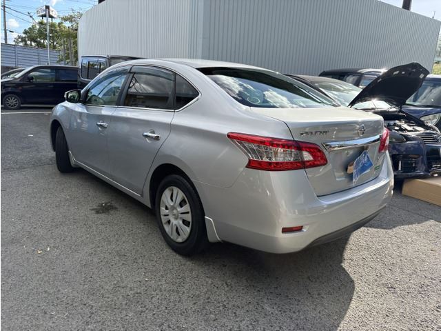 2013 Nissan SYLPHY — фото 3