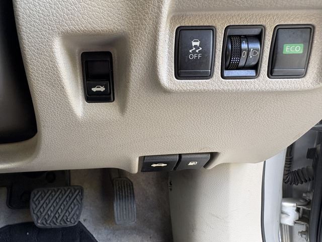 2013 Nissan SYLPHY — миниатюра 41