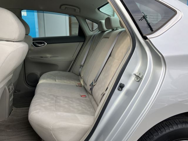 صورة 5 لـ 2013 Nissan SYLPHY