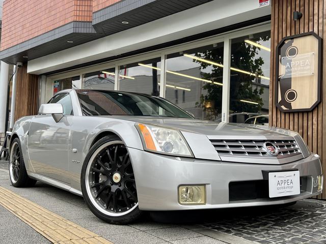 2005 Cadillac XLR 照片 1