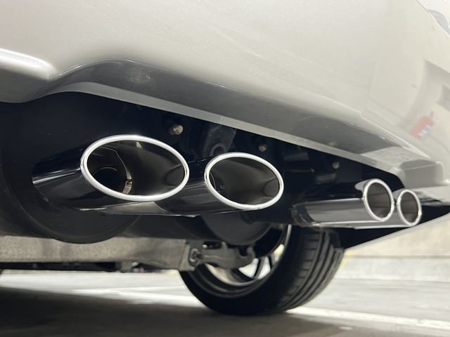 صورة مصغرة 16 لـ 2005 Cadillac XLR