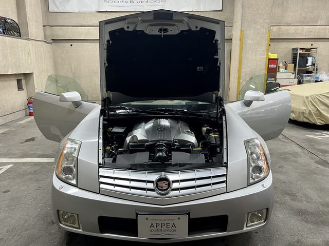 صورة مصغرة 17 لـ 2005 Cadillac XLR