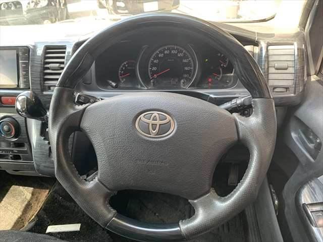 2006 Toyota HIACE — фото 10