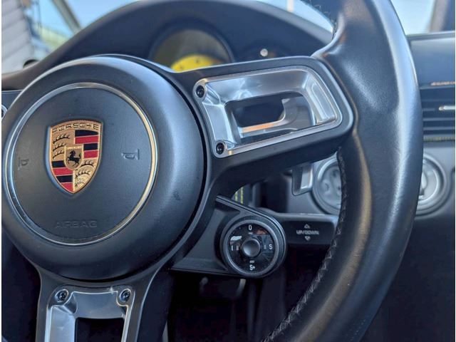 صورة مصغرة 30 لـ 2018 Porsche 911