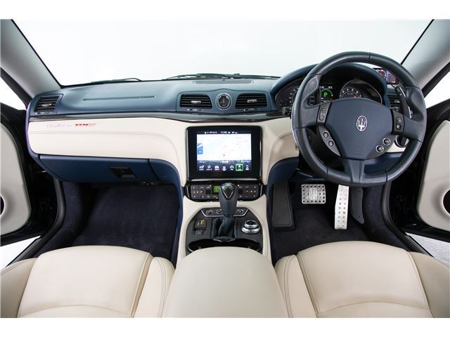 2017 Maserati GRAN TURISMO photo 3
