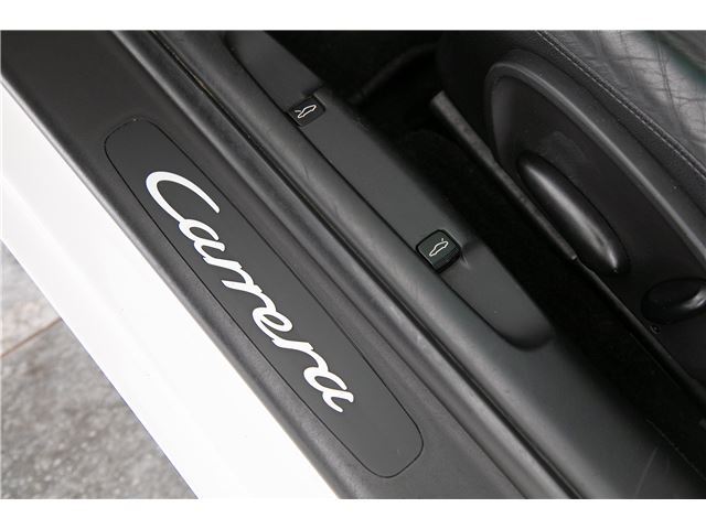 صورة مصغرة 57 لـ 2003 Porsche 911