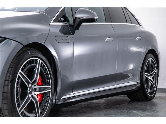2023 Mercedes-BENZ EQE AMG — миниатюра 19