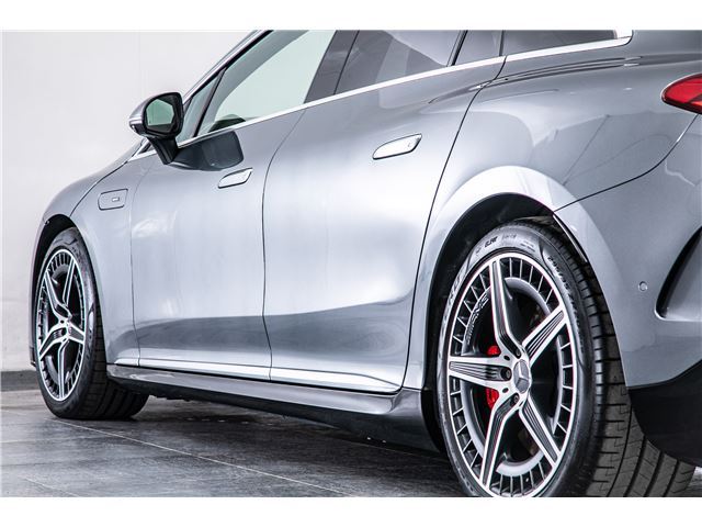 2023 Mercedes-BENZ EQE AMG — миниатюра 33