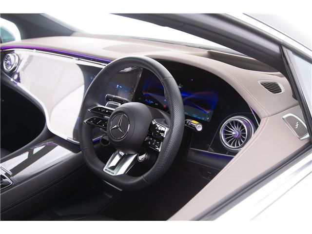 2023 Mercedes-BENZ EQE AMG — миниатюра 43