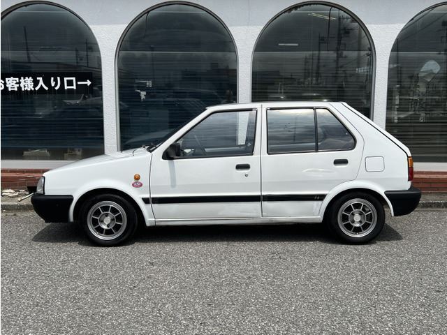1991 Nissan MARCH 照片 10