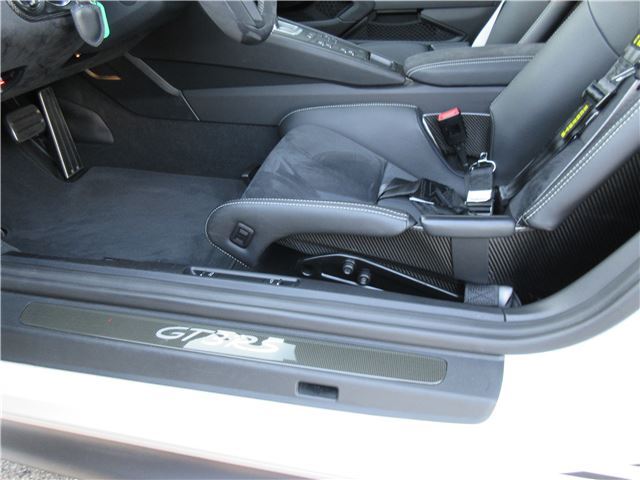2019 Porsche 911 — миниатюра 31