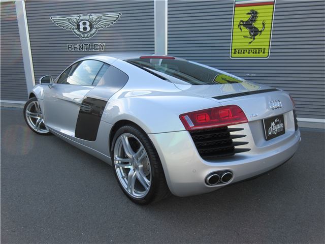 صورة 3 لـ 2012 AUDI R8