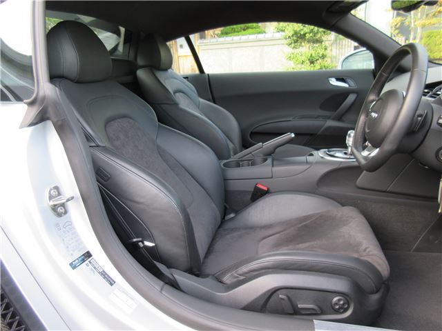 2012 AUDI R8 — миниатюра 28