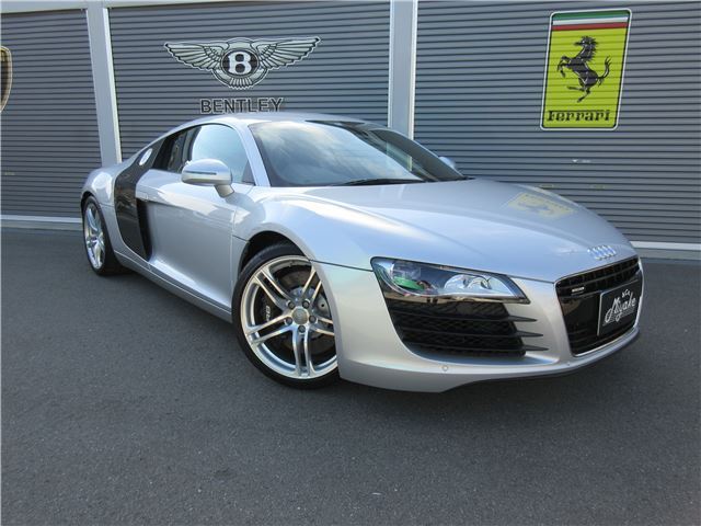 صورة 5 لـ 2012 AUDI R8