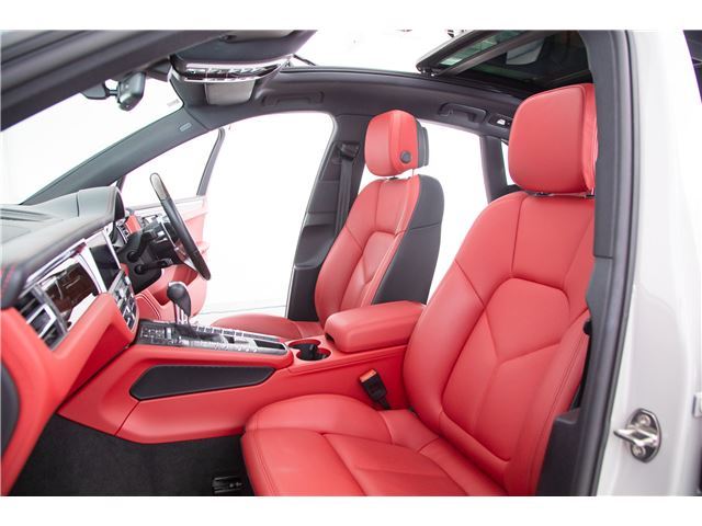 صورة مصغرة 44 لـ 2021 Porsche MACAN
