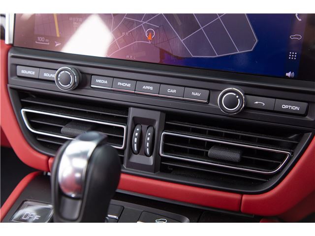 صورة مصغرة 48 لـ 2021 Porsche MACAN