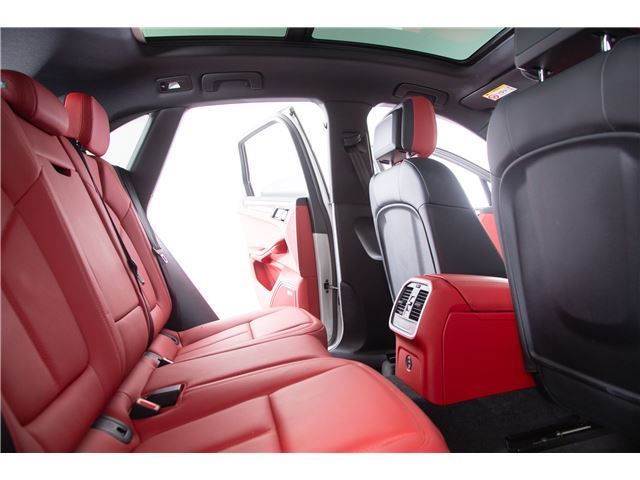 صورة مصغرة 57 لـ 2021 Porsche MACAN