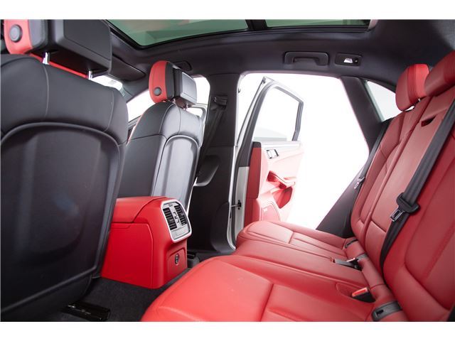 صورة مصغرة 60 لـ 2021 Porsche MACAN