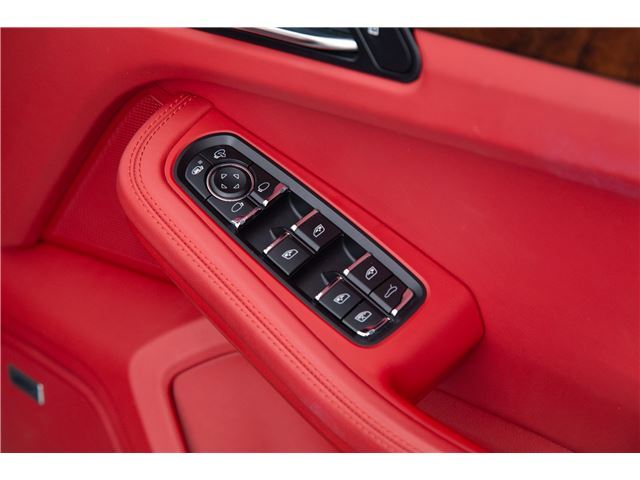 صورة مصغرة 65 لـ 2021 Porsche MACAN