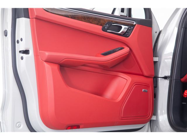 صورة مصغرة 68 لـ 2021 Porsche MACAN