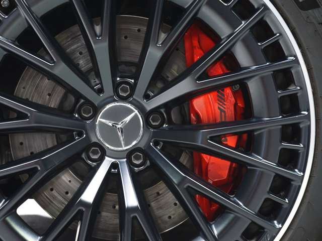 صورة مصغرة 15 لـ 2025 Mercedes-BENZ GLC-CLASS AMG