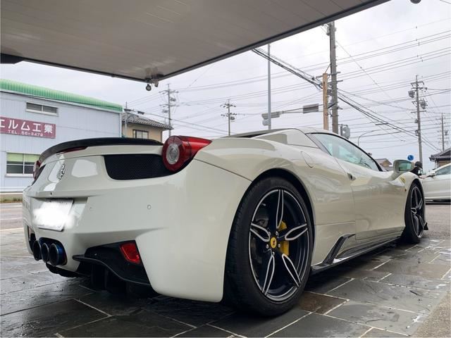 2013 Ferrari 458 SPIDER — миниатюра 11