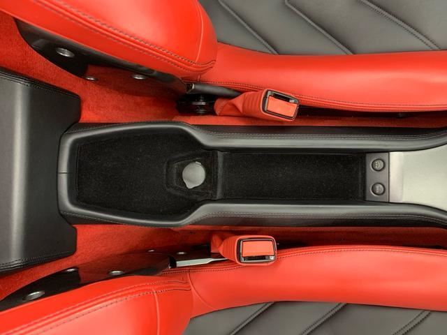 2013 Ferrari 458 SPIDER — миниатюра 39