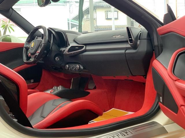 2013 Ferrari 458 SPIDER — миниатюра 59
