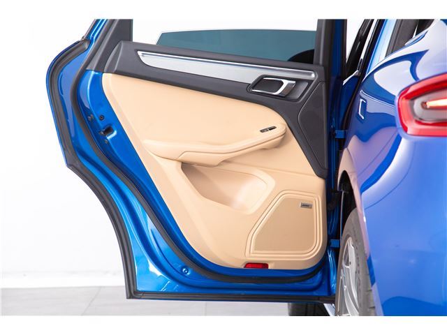 صورة مصغرة 63 لـ 2017 Porsche MACAN