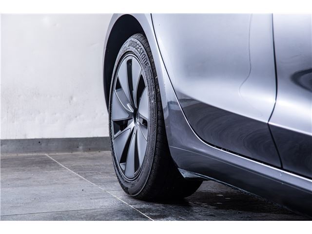 صورة مصغرة 40 لـ 2024 Tesla MODEL 3