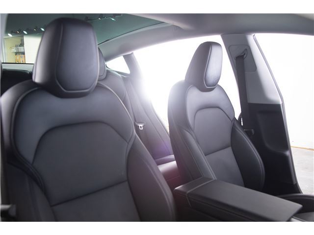 صورة مصغرة 45 لـ 2024 Tesla MODEL 3