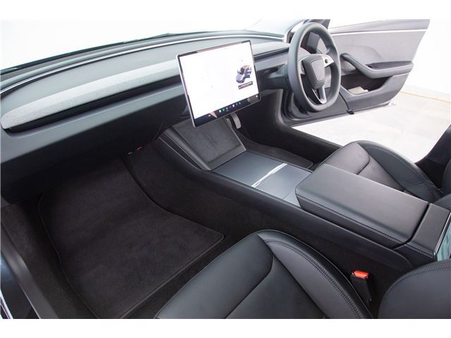 صورة مصغرة 48 لـ 2024 Tesla MODEL 3