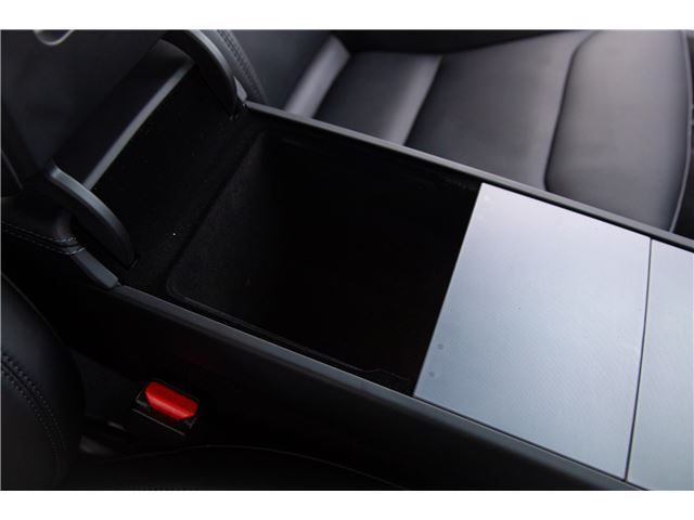 صورة مصغرة 60 لـ 2024 Tesla MODEL 3