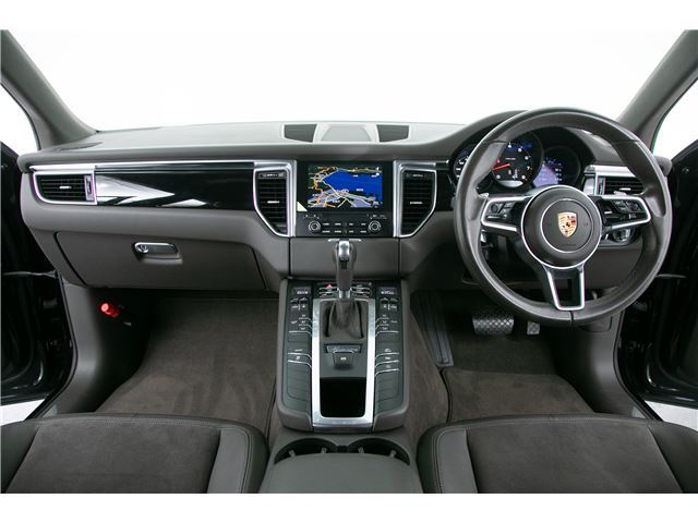 صورة 3 لـ 2016 Porsche MACAN