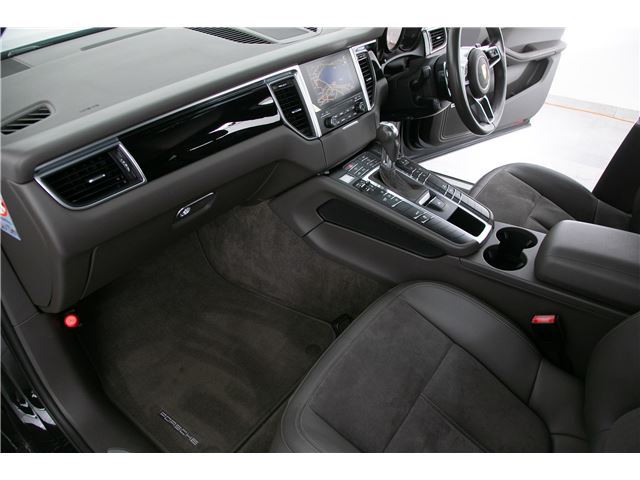 صورة مصغرة 51 لـ 2016 Porsche MACAN