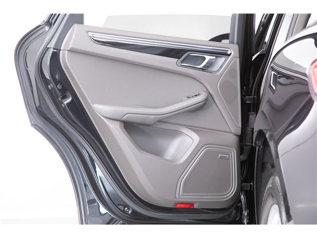 صورة مصغرة 71 لـ 2016 Porsche MACAN
