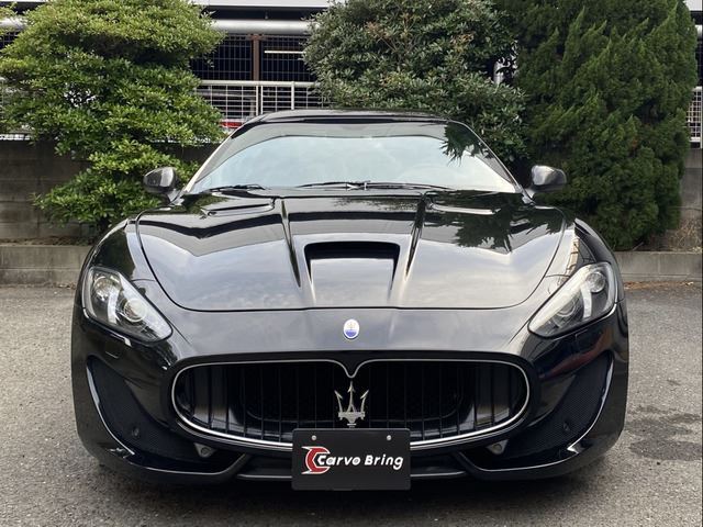 2017 Maserati GRAN TURISMO photo 2
