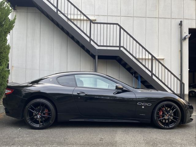 2017 Maserati GRAN TURISMO photo 7