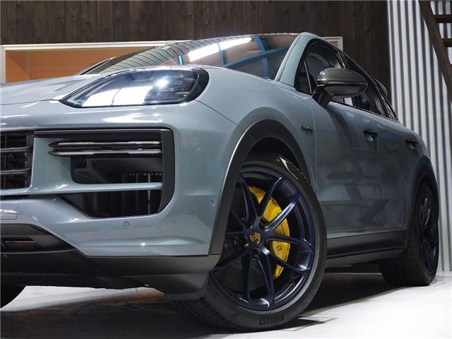 2024 Porsche CAYENNE COUPE — миниатюра 17