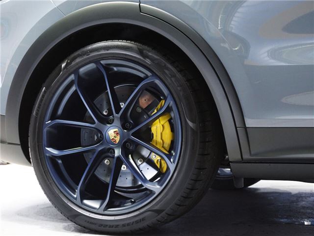 2024 Porsche CAYENNE COUPE — миниатюра 24