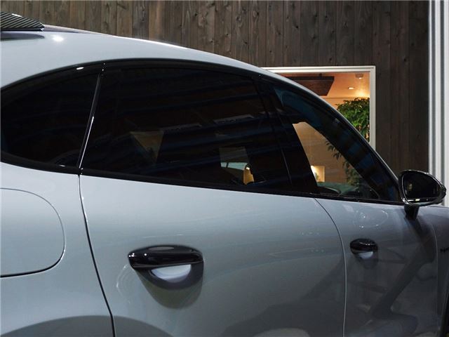 2024 Porsche CAYENNE COUPE — миниатюра 31