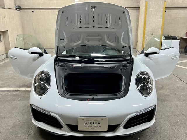 2016 Porsche 911 — миниатюра 17