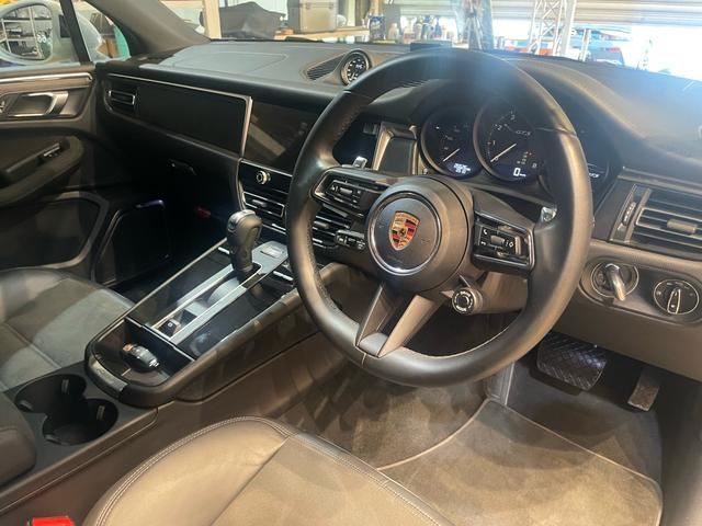 صورة مصغرة 12 لـ 2022 Porsche MACAN