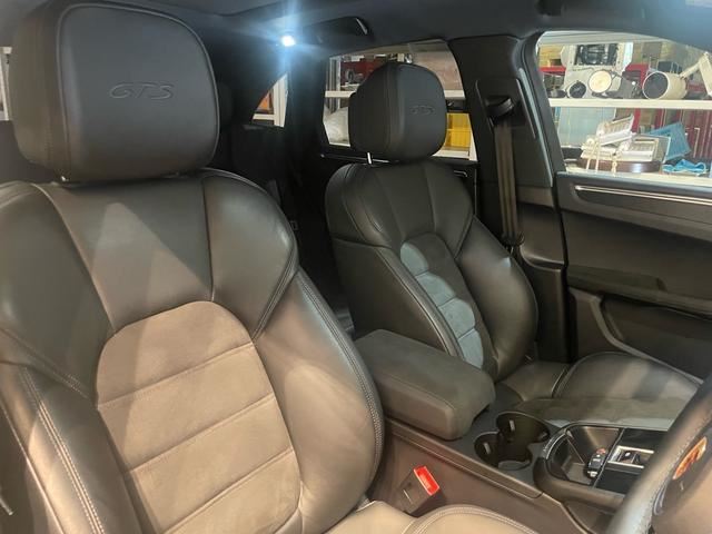 صورة مصغرة 14 لـ 2022 Porsche MACAN