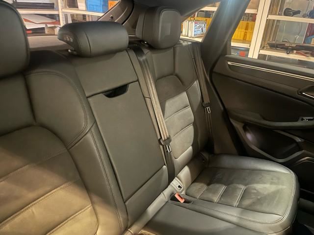 صورة مصغرة 24 لـ 2022 Porsche MACAN