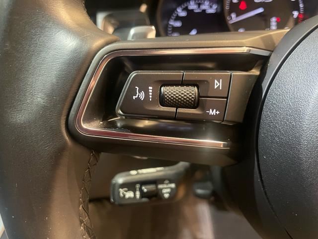 صورة مصغرة 28 لـ 2022 Porsche MACAN
