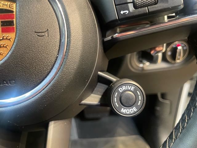 صورة مصغرة 31 لـ 2022 Porsche MACAN