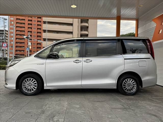 2017 Toyota ESQUIRE 缩略图 12