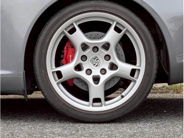 2005 Porsche 911 — миниатюра 18